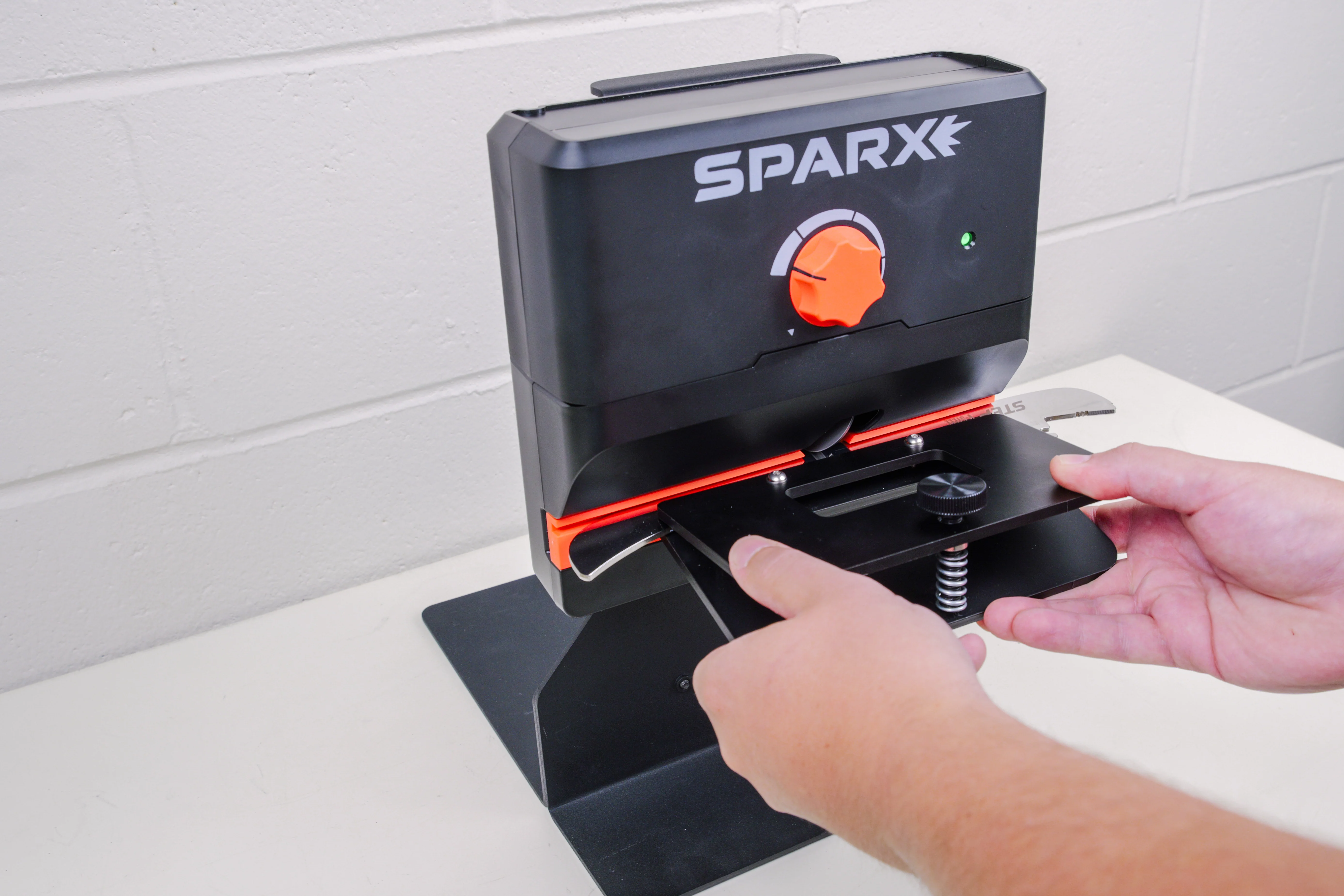 Universal Blade Holder - Image 5
